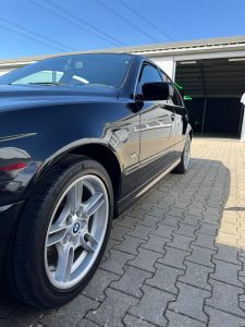 BMW 5er blitzeblank aufbereitet